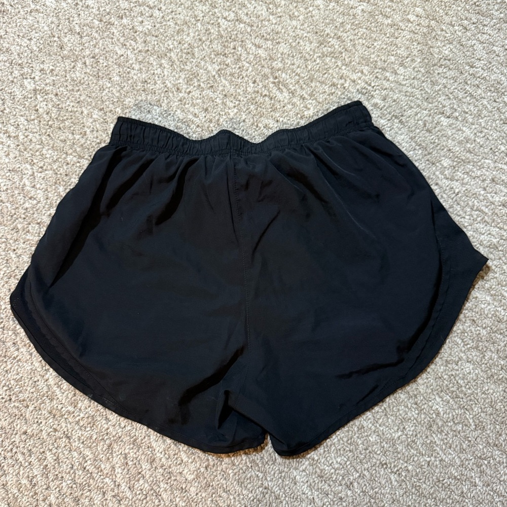 Black Nike shorts